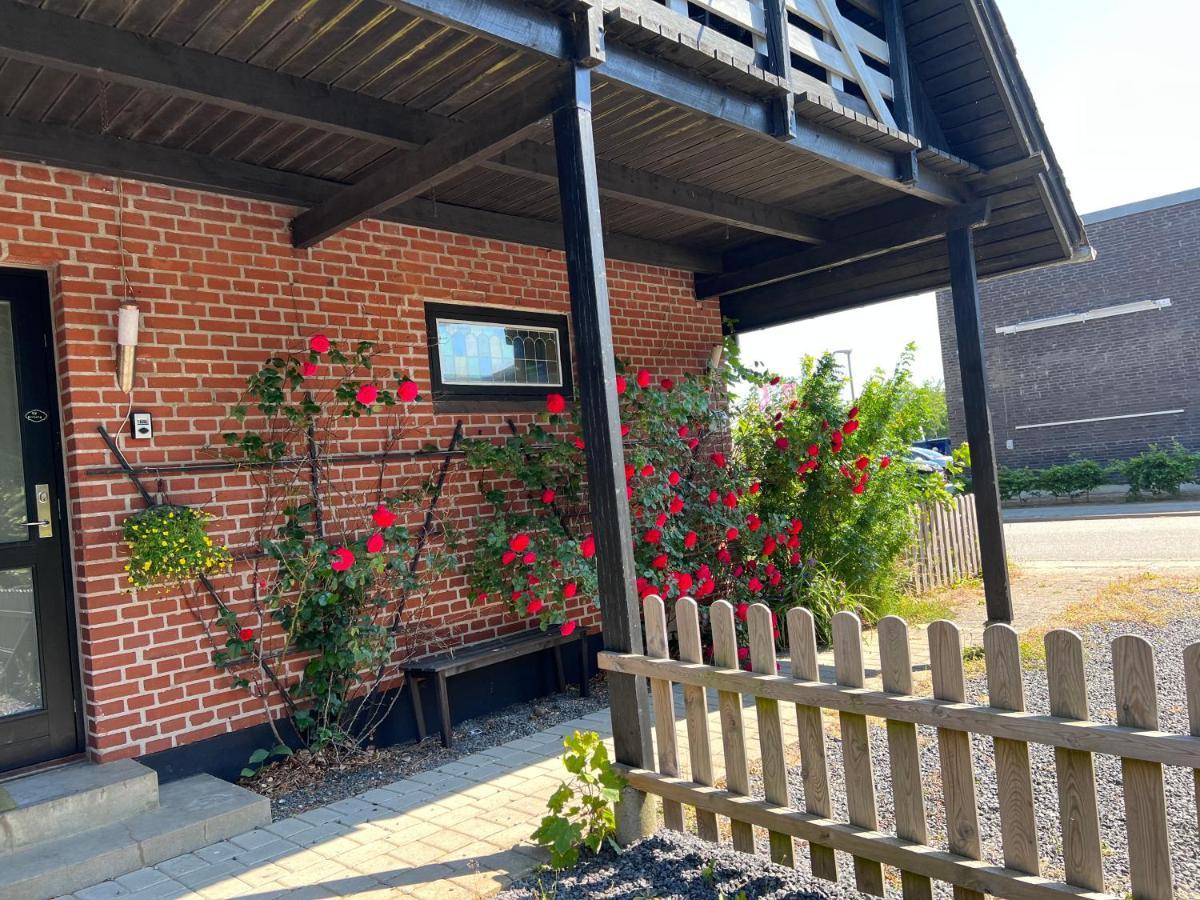 5 Minute Walk To Lego House-2 Bedrooms With Balcony Garden View.Loft Floor Billund  Eksteriør bilde